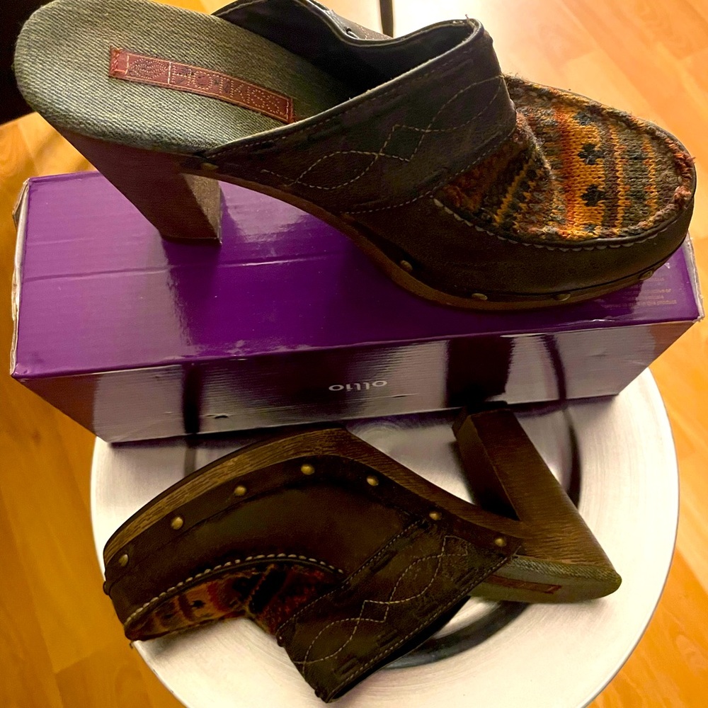 Hot Kiss 💋 Multicolored Mules/Clogs